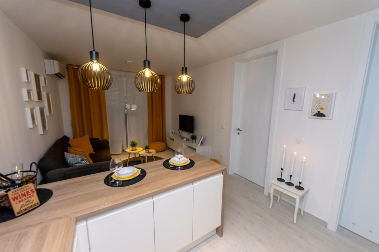 City Apartment Marlo 扎达尔 外观 照片